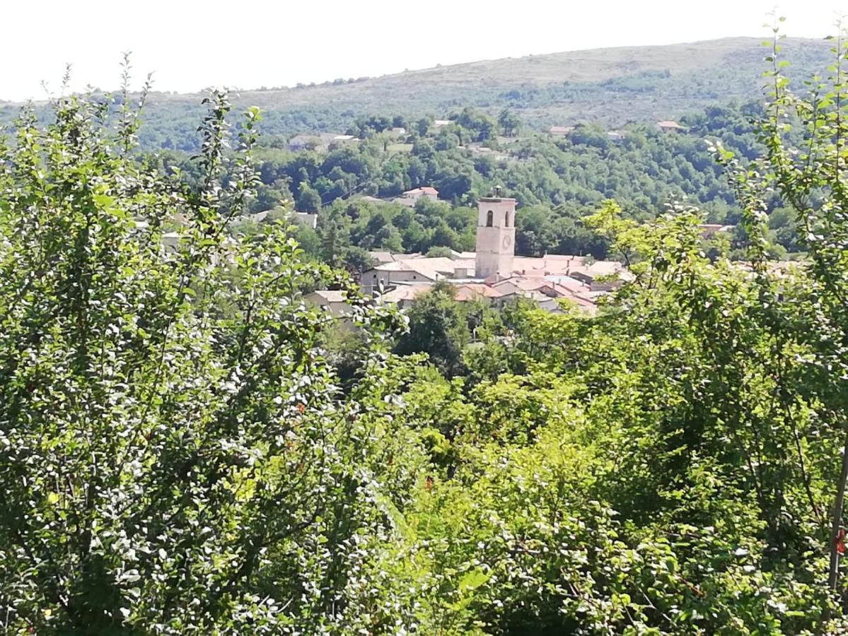 Country House Antiche Dimore Bed & Breakfast Abbateggio Exterior photo