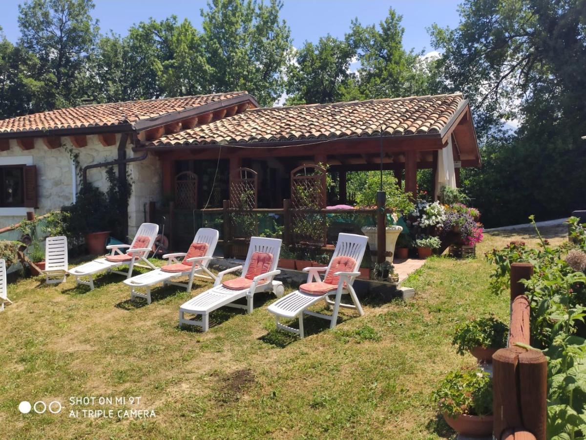 Country House Antiche Dimore Bed & Breakfast Abbateggio Exterior photo