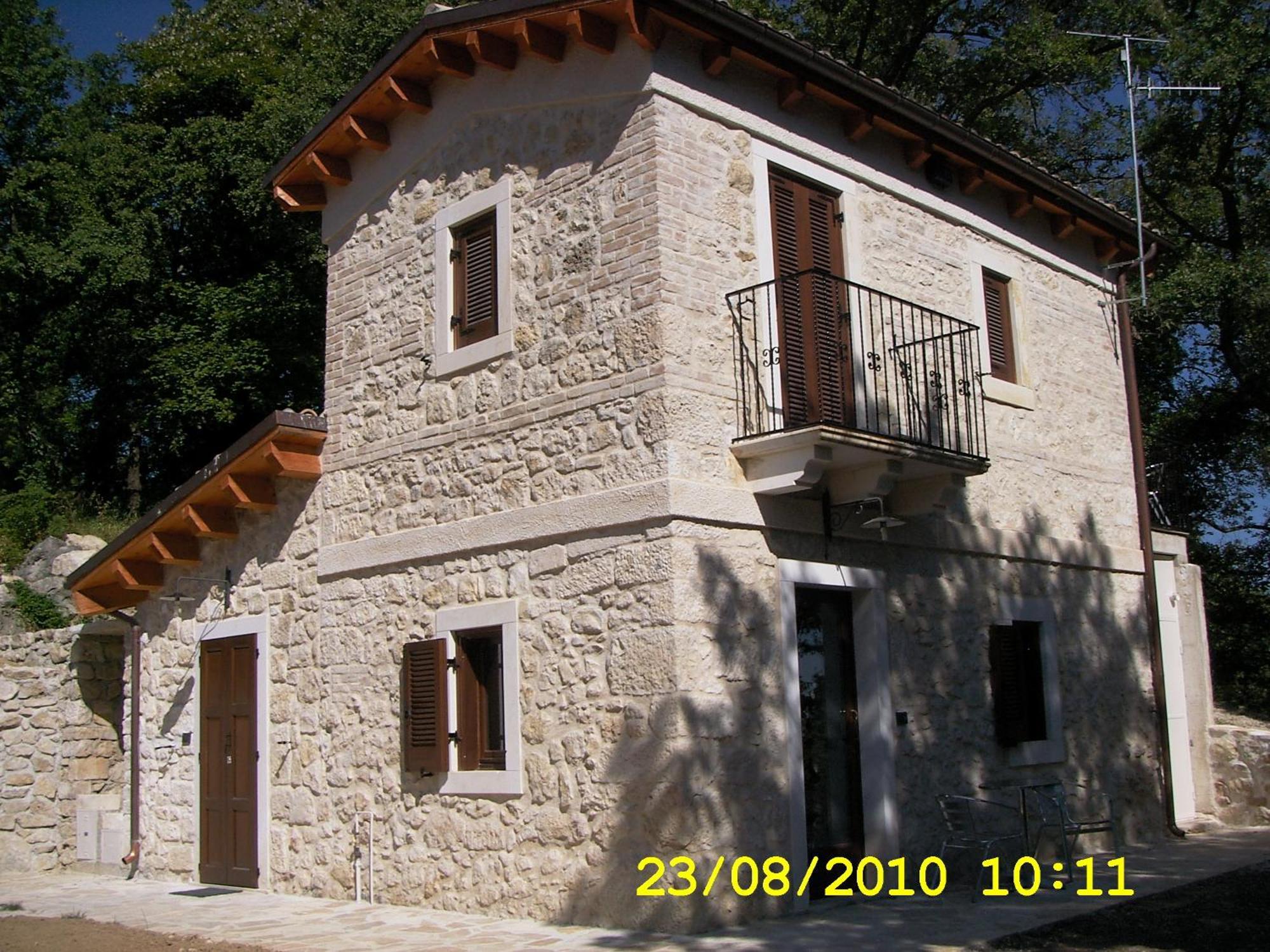 Country House Antiche Dimore Bed & Breakfast Abbateggio Exterior photo