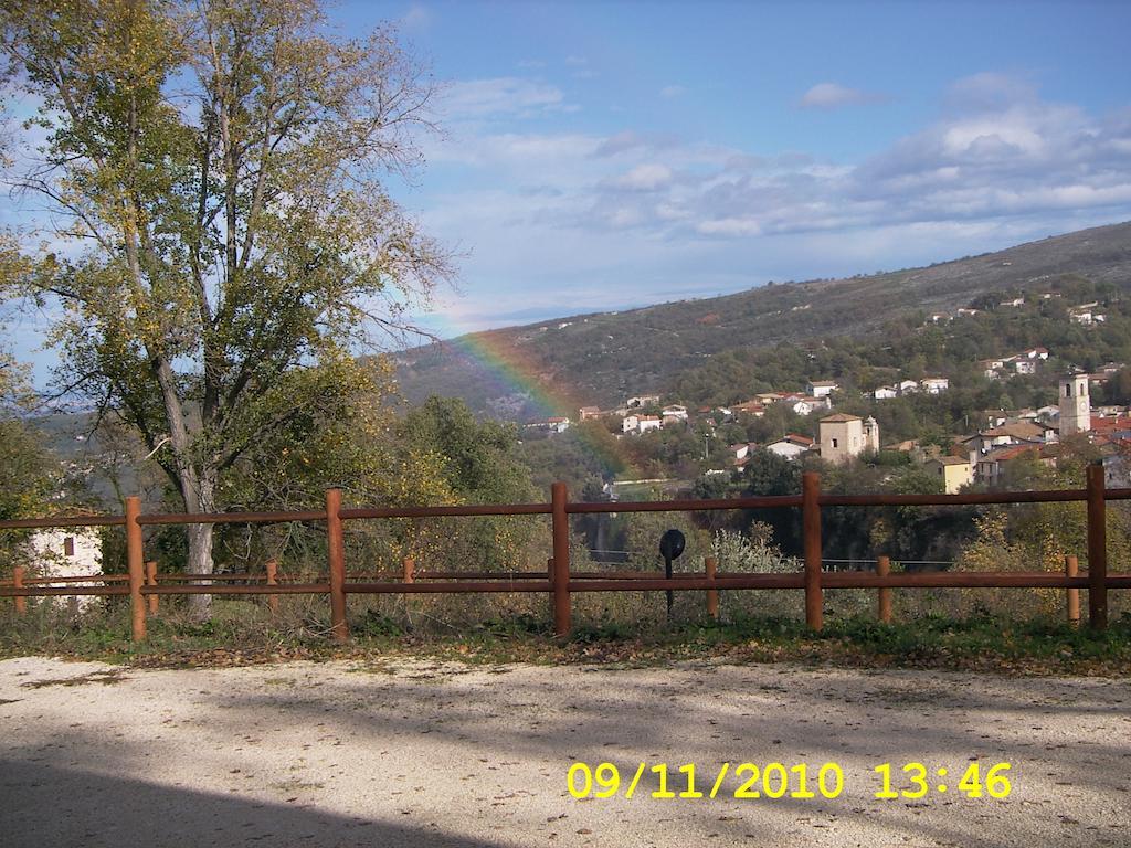 Country House Antiche Dimore Bed & Breakfast Abbateggio Exterior photo